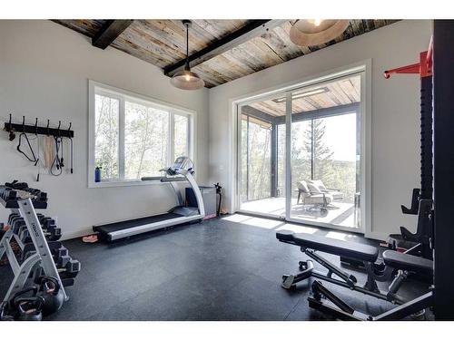 100-370025 288 Street West, Rural Foothills County, AB - Indoor Photo Showing Gym Room