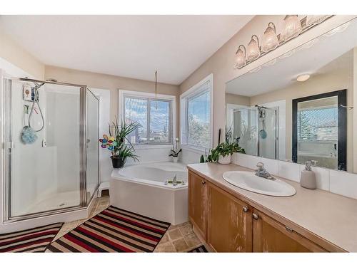 241 Covewood Circle Ne, Calgary, AB - Indoor Photo Showing Bathroom