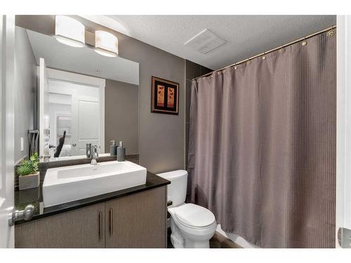 1412-240 Skyview Ranch Road Ne, Calgary, AB - Indoor Photo Showing Bathroom