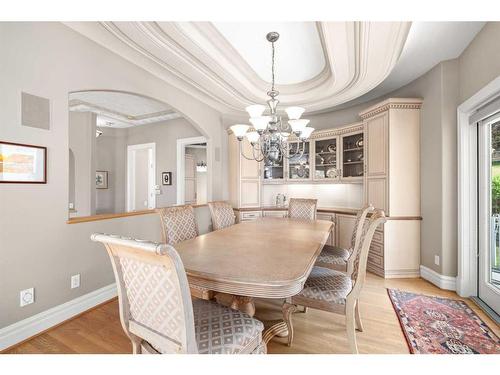 76 Sierra Vista Close Sw, Calgary, AB - Indoor Photo Showing Dining Room