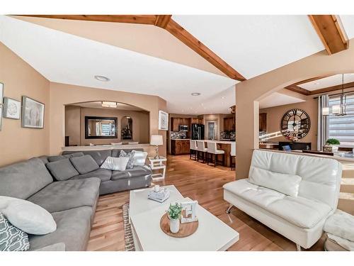 192 Brightondale Close Se, Calgary, AB - Indoor Photo Showing Living Room