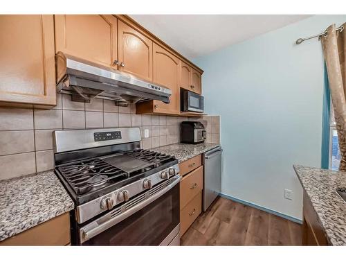 23 Taralea Crescent Ne, Calgary, AB - Indoor Photo Showing Kitchen