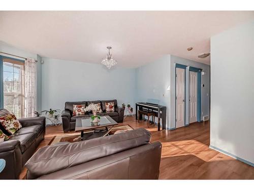 23 Taralea Crescent Ne, Calgary, AB - Indoor Photo Showing Living Room