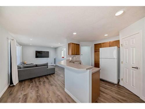 158 Coville Circle Ne, Calgary, AB - Indoor Photo Showing Kitchen