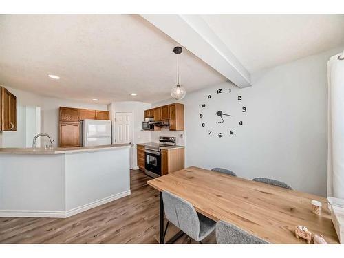 158 Coville Circle Ne, Calgary, AB - Indoor Photo Showing Kitchen