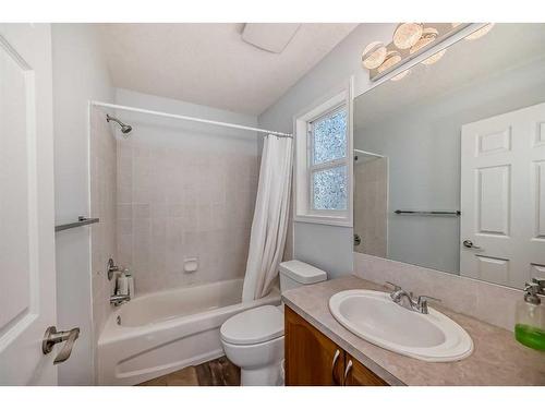 158 Coville Circle Ne, Calgary, AB - Indoor Photo Showing Bathroom