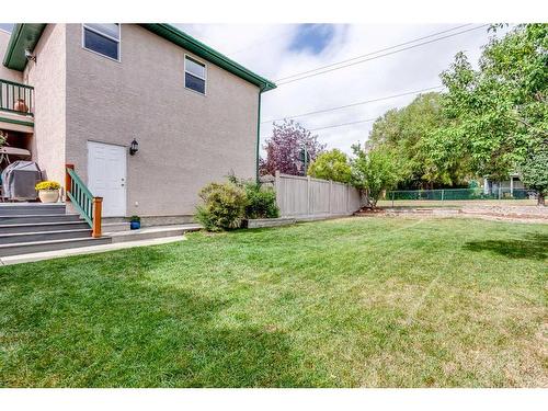 84 Hawkside Road Nw, Calgary, AB - Outdoor