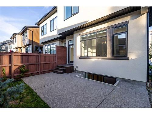 92 Burma Star Road Sw, Calgary, AB - Outdoor