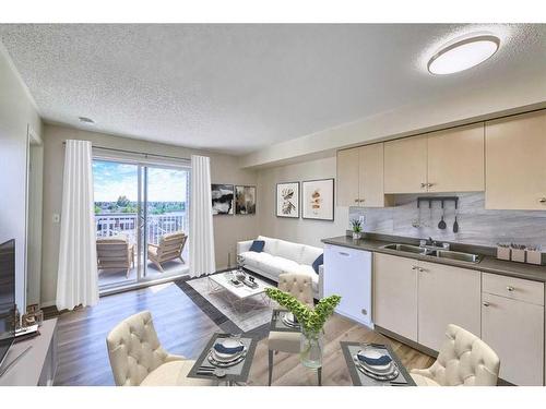 1407-17 Country Village Bay Ne, Calgary, AB - Indoor