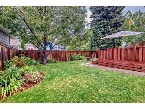 440 Parkview Crescent Se, Calgary, AB - Outdoor With Backyard