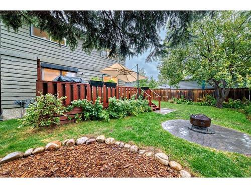 440 Parkview Crescent Se, Calgary, AB - Outdoor With Deck Patio Veranda With Backyard