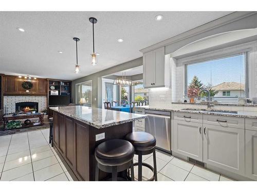 160 Douglas Woods Grove Se, Calgary, AB - Indoor Photo Showing Kitchen With Upgraded Kitchen