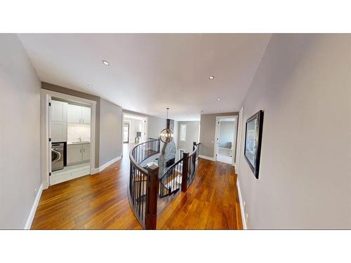 4628 Montgomery Avenue Nw, Calgary, AB - Indoor