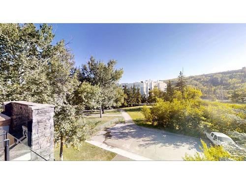 4628 Montgomery Avenue Nw, Calgary, AB - Outdoor With View