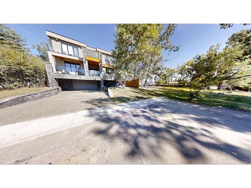 4628 Montgomery Avenue Nw, Calgary, AB - Outdoor