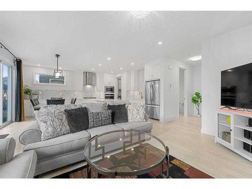 273 Ambleside Avenue Nw, Calgary, AB - Indoor Photo Showing Living Room