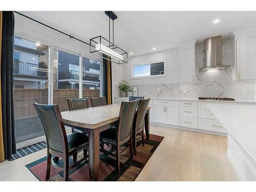 273 Ambleside Avenue Nw, Calgary, AB - Indoor Photo Showing Dining Room