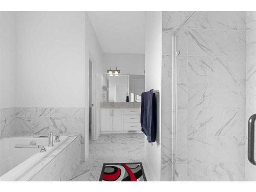 273 Ambleside Avenue Nw, Calgary, AB - Indoor Photo Showing Bathroom