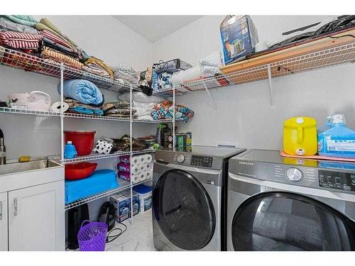 273 Ambleside Avenue Nw, Calgary, AB - Indoor Photo Showing Laundry Room