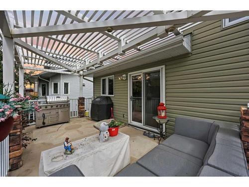 1711 Meadowlark Road Se, Airdrie, AB - Outdoor With Deck Patio Veranda With Exterior