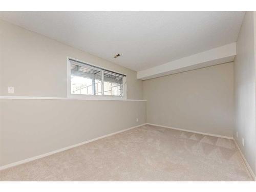 6-4312 75 Street Nw, Calgary, AB - Indoor Photo Showing Other Room