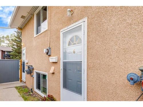 6-4312 75 Street Nw, Calgary, AB - Outdoor With Exterior