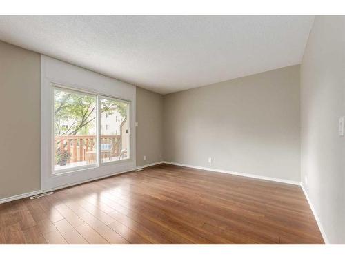 6-4312 75 Street Nw, Calgary, AB - Indoor Photo Showing Other Room