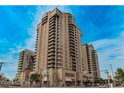 702-683 10 Street SW Calgary, AB T2P 5G3