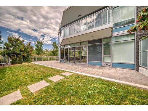 103-128 Waterfront Court Sw, Calgary, AB - Outdoor