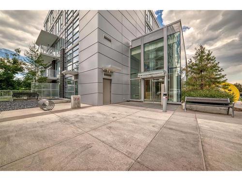 103-128 Waterfront Court Sw, Calgary, AB - Outdoor