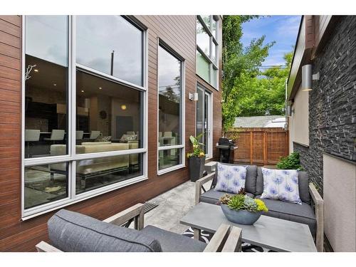 3-408 13Th Street Nw, Calgary, AB - Outdoor With Exterior