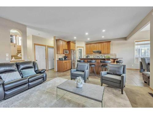 112 Skyview Shores Gardens Ne, Calgary, AB - Indoor Photo Showing Living Room