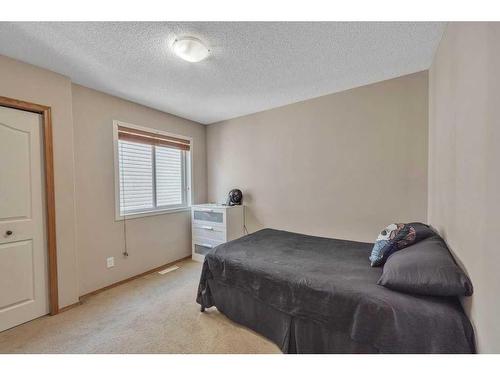 112 Skyview Shores Gardens Ne, Calgary, AB - Indoor Photo Showing Bedroom