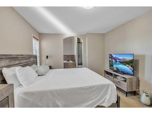 112 Skyview Shores Gardens Ne, Calgary, AB - Indoor Photo Showing Bedroom