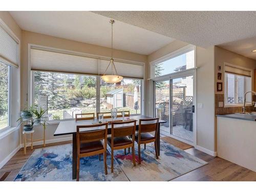 130 Edgeridge Circle Nw, Calgary, AB - Indoor Photo Showing Dining Room