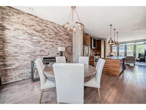 2229 30 Street Sw, Calgary, AB - Indoor Photo Showing Dining Room