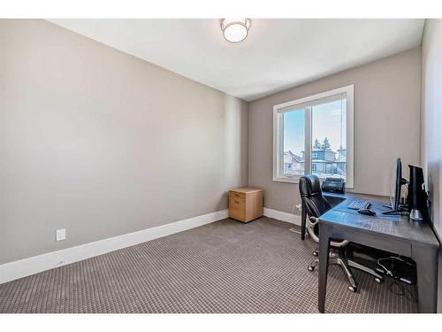 2229 30 Street Sw, Calgary, AB - Indoor Photo Showing Office