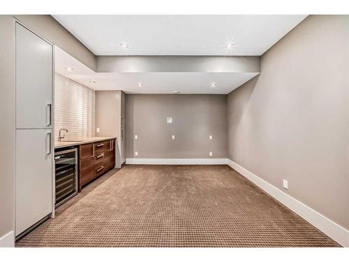 2229 30 Street Sw, Calgary, AB - Indoor Photo Showing Other Room