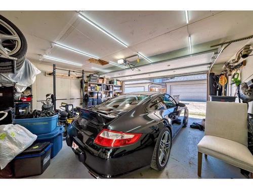 2229 30 Street Sw, Calgary, AB - Indoor Photo Showing Garage