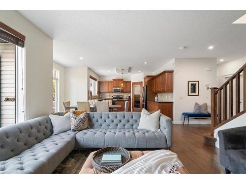 128 Elgin Estates Park Se, Calgary, AB - Indoor Photo Showing Living Room