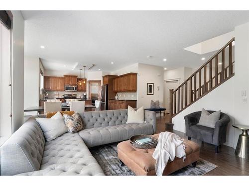 128 Elgin Estates Park Se, Calgary, AB - Indoor Photo Showing Living Room