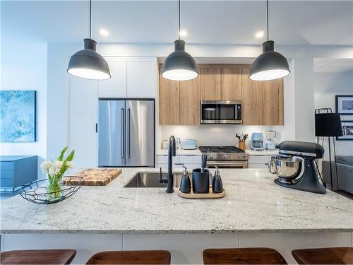 2909 22 Street Sw, Calgary, AB - Indoor Photo Showing Kitchen With Stainless Steel Kitchen With Upgraded Kitchen