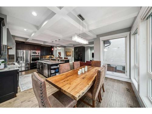 7029 Strathridge Gate Sw, Calgary, AB - Indoor Photo Showing Dining Room