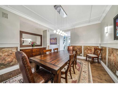 7029 Strathridge Gate Sw, Calgary, AB - Indoor Photo Showing Dining Room