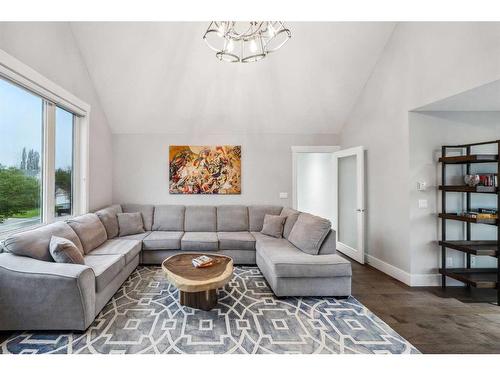 7029 Strathridge Gate Sw, Calgary, AB - Indoor Photo Showing Living Room