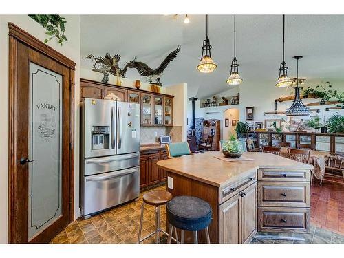 80024 249 Avenue East, Rural Foothills County, AB - Indoor Photo Showing Kitchen