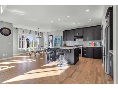 7 Evansborough View Nw, Calgary, AB - Indoor Photo Showing Kitchen With Upgraded Kitchen