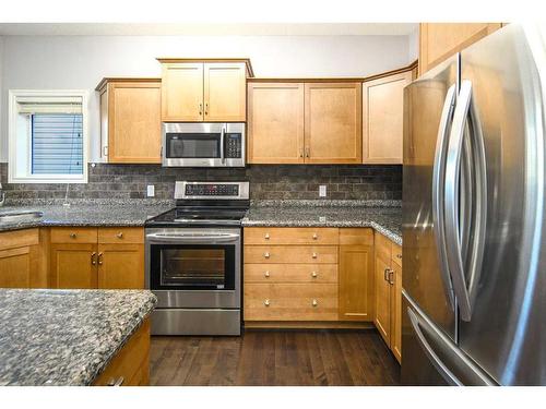 96 Aspen Hills Close Sw, Calgary, AB - Indoor Photo Showing Kitchen