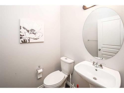 96 Aspen Hills Close Sw, Calgary, AB - Indoor Photo Showing Bathroom