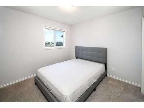 96 Aspen Hills Close Sw, Calgary, AB - Indoor Photo Showing Bedroom